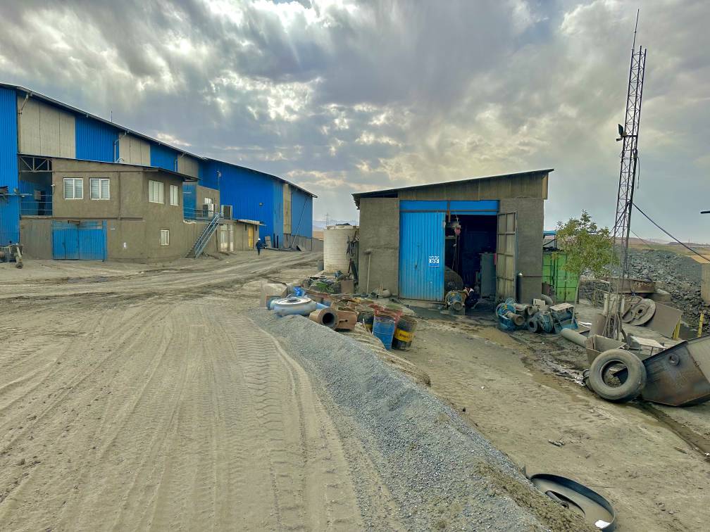 کارخانه حدید تجارت باختر